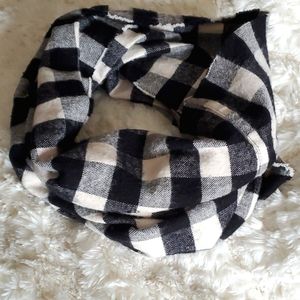 LOFT black and white plaid infinity scarf